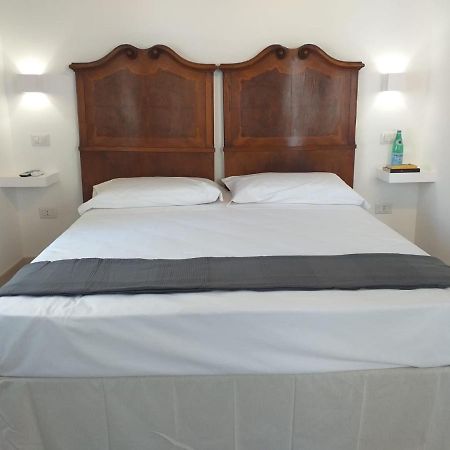 B&B Le Muse Crotone Exteriör bild
