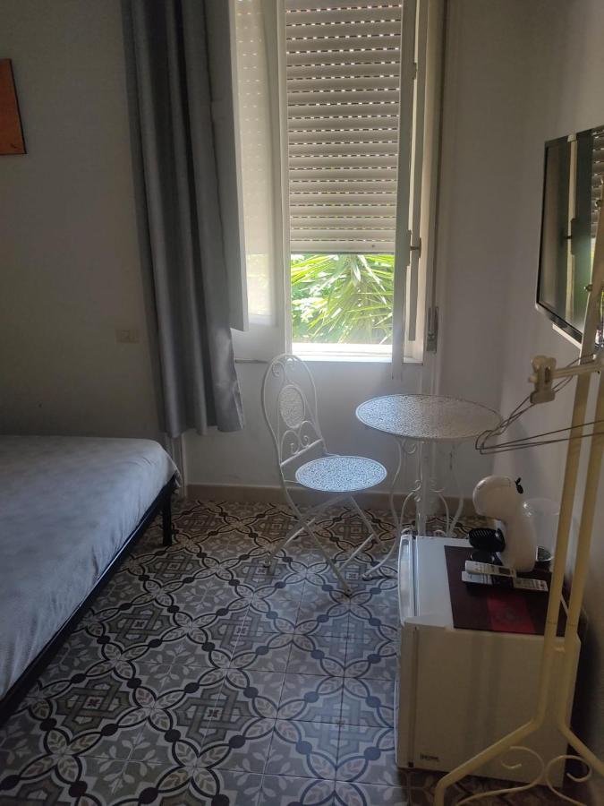 B&B Le Muse Crotone Exteriör bild