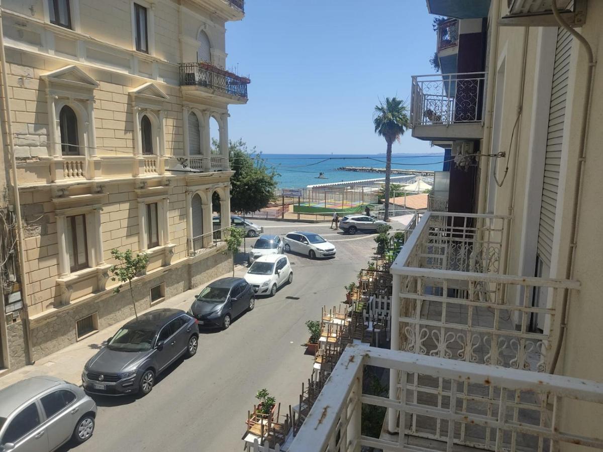 B&B Le Muse Crotone Exteriör bild